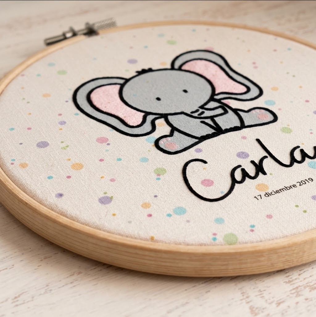Bastidor Infantil Personalizado de Madera y Tela – Cuadro Decorativo para Habitación de Bebé - Imagen 5