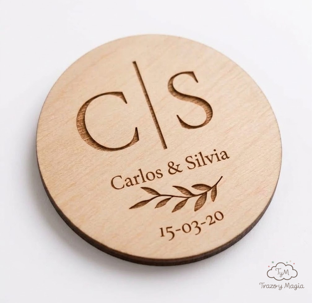 Imán Circular de Madera Recuerdo para Boda