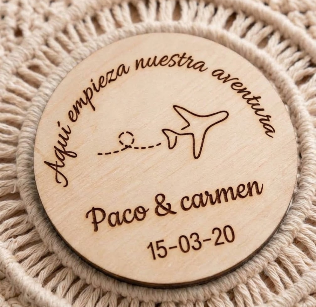 Imán Circular de Madera Recuerdo para Boda - Imagen 3