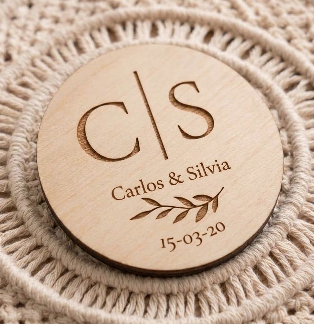 Imán Circular de Madera Recuerdo para Boda - Imagen 6