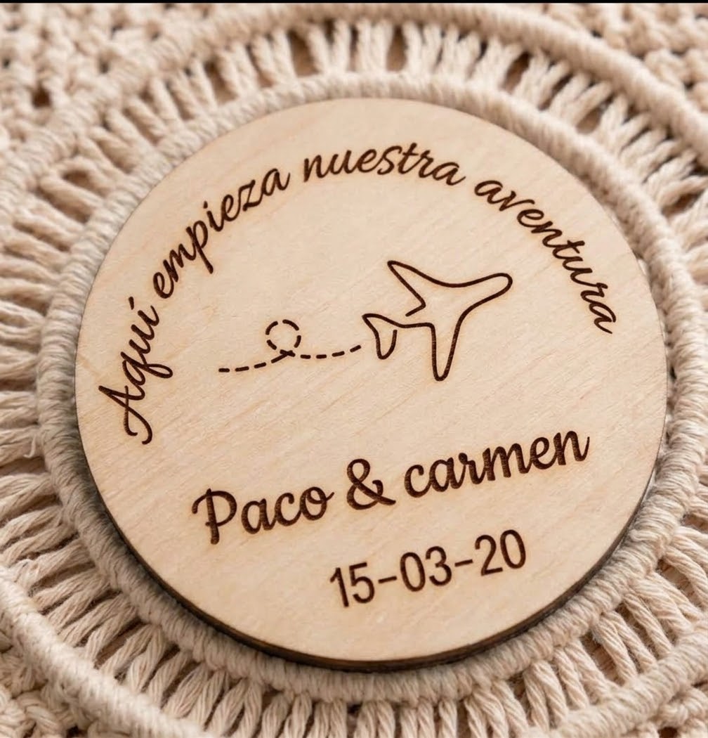 Imán Circular de Madera Recuerdo para Boda - Imagen 5