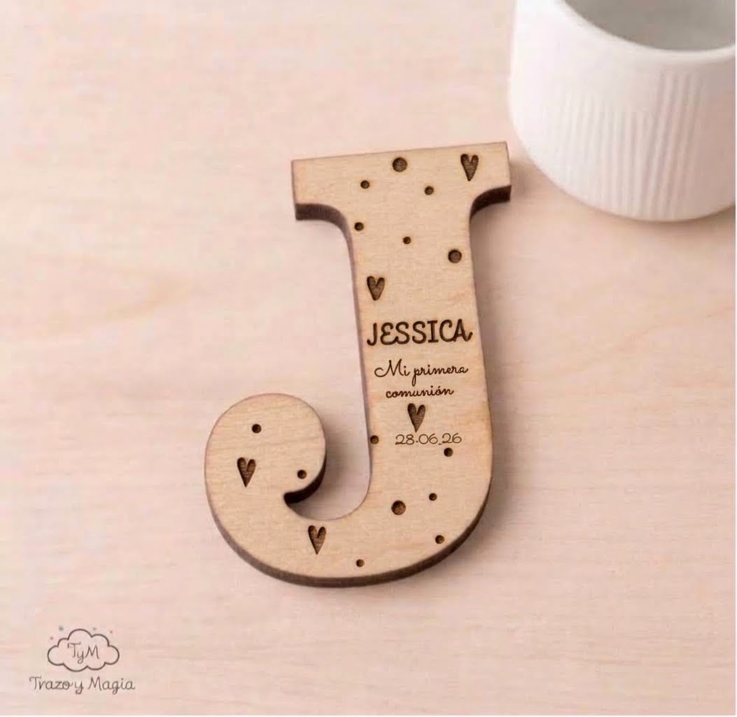 Imán con Inicial en Madera Personalizado "Mi Primera Comunión"