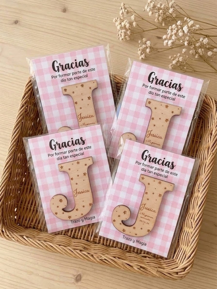 Imán con Inicial en Madera Personalizado "Mi Primera Comunión" - Imagen 3
